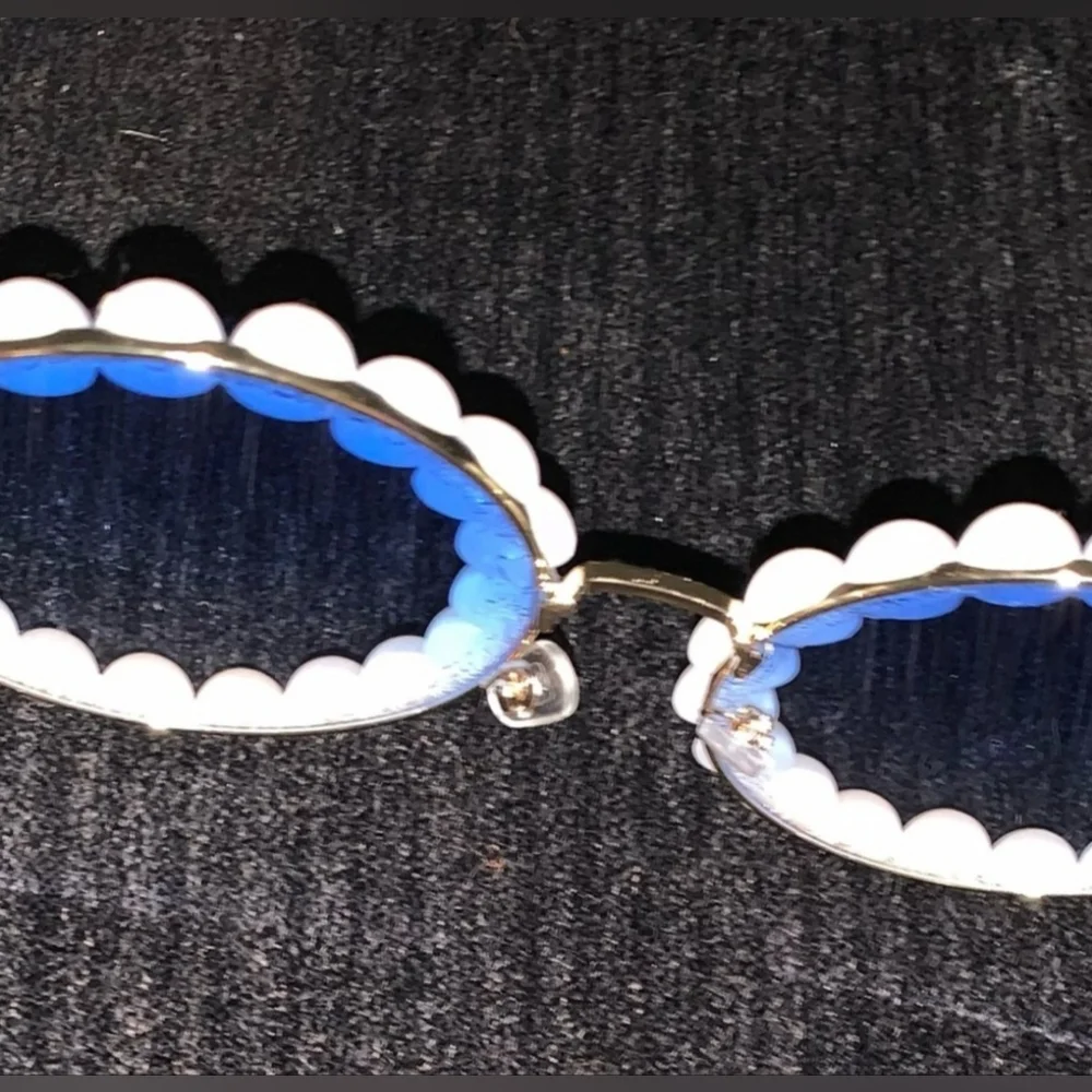 NEW Round sunglasses with pearls around Fashion